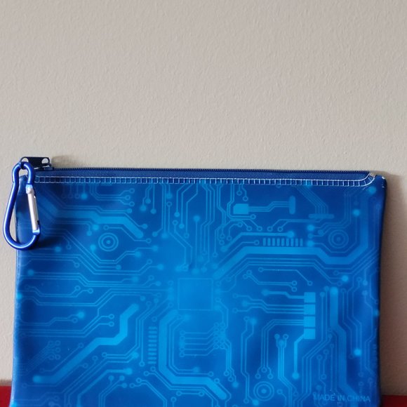 2015 TERMINATOR GENISYS, GLOW IN THE DARK TOTE BAG, MINT CONDITION!!! - Picture 2 of 2